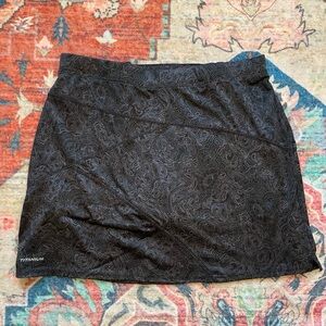 COLUMBIA Titanium Athletic Skirt with Shorts Sz M
